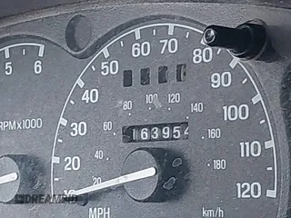 2001 Ford Explorer Eddie Bauer z VIN 1FMZU74E01ZA15102, wystawiony jako IAAI lot #42296412 z przebiegiem 163 954 mil mil oraz . Historia ofert i sprzedaży dostępna na DreamBid. Obrazek 12.