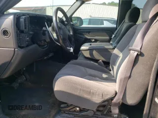 2005 Chevrolet Silverado 1500 LS with VIN 2GCEC19T551363468, listed as a Copart auction lot 53942235 with 225,891 mi miles and Salvage title. Bid and sale history available at DreamBid. Image 7.