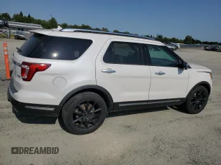 2018 Ford Explorer Platinum with VIN 1FM5K8HT8JGB32408, listed as a Copart auction lot 59819545 with 128,045 mi miles and Salvage title. Bid and sale history available at DreamBid. Image 3.