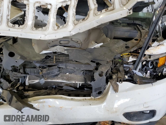 2019 Jeep Cherokee Latitude z VIN 1C4PJLCB7KD160561, wystawiony jako Copart lot #51699365 z przebiegiem 164 995 mil mil oraz Szkoda całkowita • Salvage title. Historia ofert i sprzedaży dostępna na DreamBid. Obrazek 13.