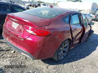 2015 Chrysler 200 S with VIN 1C3CCCBB2FN533858, listed as a IAAI auction lot 41877267 with 85,402 mi miles and . Bid and sale history available at carsss.com. Image 4.