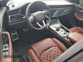 2023 Audi SQ8 Premium Plus z VIN WA1AWBF13PD044912, wystawiony jako Copart lot #70429284 z przebiegiem 14 862 mil mil oraz Czysty tytuł • Clean title. Historia ofert i sprzedaży dostępna na DreamBid. Obrazek 8.
