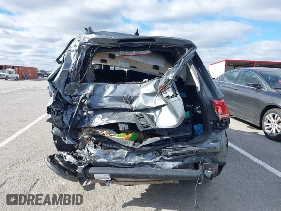 2023 Volkswagen Tiguan S with VIN 3VVRB7AXXPM033845, listed as a IAAI auction lot 40918862 with 38,122 mi miles and . Bid and sale history available at DreamBid. Image 16.