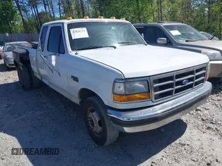 1993 Ford F-350 with VIN 1FTJX35G0PKB33962, listed as a IAAI auction lot 42026754 with 214,615 mi miles and . Bid and sale history available at DreamBid. Image 1.