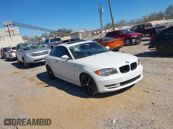 2009 BMW 1 Series 128i with VIN WBAUP73539VK75338, listed as a IAAI auction lot 40643882 with 116,970 mi miles and . Bid and sale history available at carsss.com. Image 1.
