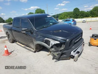 2017 Ram 1500 Rebel z VIN 1C6RR7YT3HS553611, wystawiony jako Copart lot #56063905 z przebiegiem 136 239 mil mil oraz Szkoda całkowita • Salvage title. Historia ofert i sprzedaży dostępna na DreamBid. Obrazek 4.