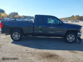 2017 Chevrolet Silverado 1500 LT with VIN 1GCVKREC8HZ203054, listed as a IAAI auction lot 40660421 with 93,790 mi miles. Bid and sale history available at carsss.com. Image 13.