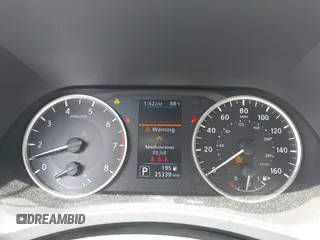 2024 Nissan Sentra S with VIN 3N1AB8BV7RY201065, listed as a IAAI auction lot 42049603 with 25,339 mi miles and . Bid and sale history available at DreamBid. Image 7.