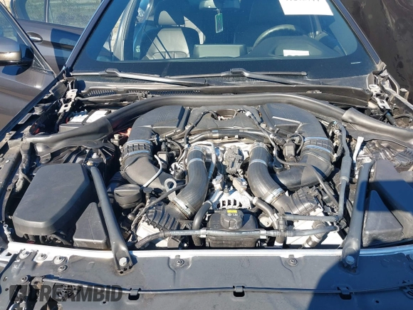 2018 BMW 5 Series M550i xDrive with VIN WBAJB9C57JG463933, listed as a IAAI auction lot 41295711 with 99,173 mi miles and . Bid and sale history available at carsss.com. Image 10.