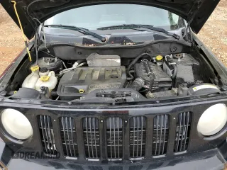 2007 Jeep Patriot Sport with VIN 1J8FT28W37D378394, listed as a Copart auction lot 51104535 with 196,748 mi miles and Salvage Title. Bid and sale history available at DreamBid. Image 13.
