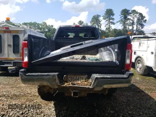 2017 Ford F-350 Platinum z VIN 1FT8W3BT4HEB75893, wystawiony jako Copart lot #58152095 z przebiegiem 167 091 mil mil oraz Szkoda całkowita • Salvage title. Historia ofert i sprzedaży dostępna na DreamBid. Obrazek 6.