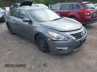 2015 Nissan Altima S with VIN 1N4AL3AP1FC409422, listed as a IAAI auction lot 41892894 with 231,456 mi miles and . Bid and sale history available at carsss.com. Image 1.