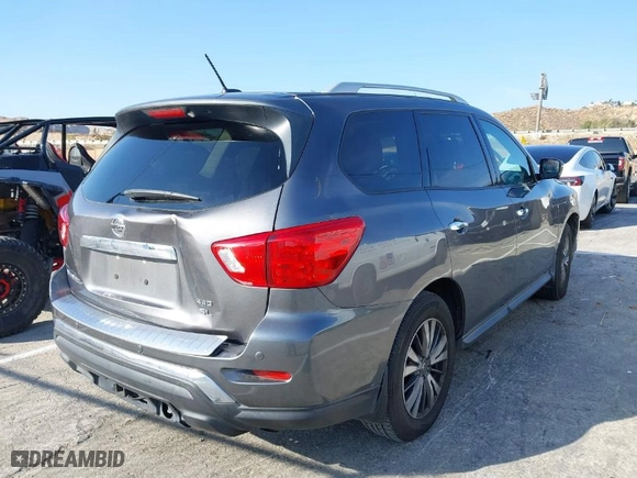 2017 Nissan Pathfinder SL with VIN 5N1DR2MM4HC622705, listed as a IAAI auction lot 41419090 with 218,879 mi miles. Bid and sale history available at carsss.com. Image 4.