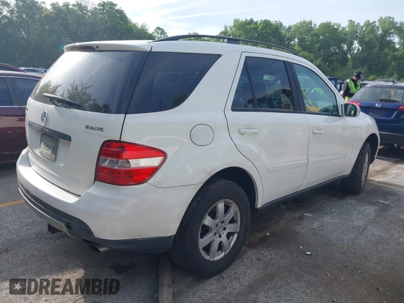 2006 Mercedes-Benz M 350 with VIN 4JGBB86E56A109010, listed as a IAAI auction lot 42236038 with Not Provided miles and . Bid and sale history available at DreamBid. Image 4.