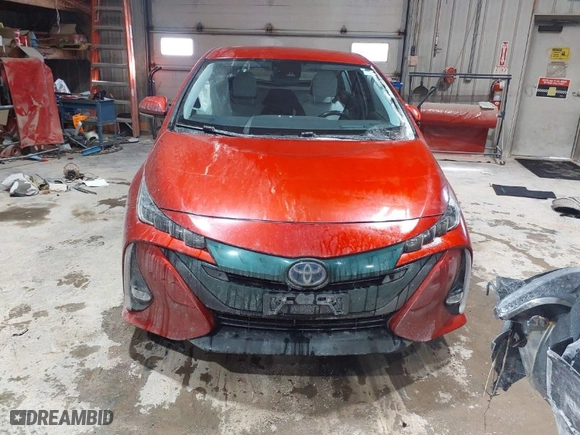 2018 Toyota Prius Prime Plus with VIN JTDKARFP4J3075735, listed as a IAAI auction lot 41398679 with NaN miles. Bid and sale history available at carsss.com. Image 12.