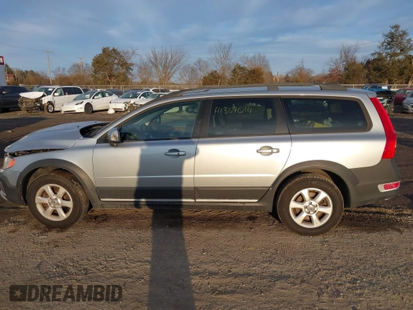 2009 Volvo XC70 3.2L z VIN YV4BZ982491062806, wystawiony jako IAAI lot #41367014 z przebiegiem Nie podano mil oraz . Historia ofert i sprzedaży dostępna na DreamBid. Obrazek 14.