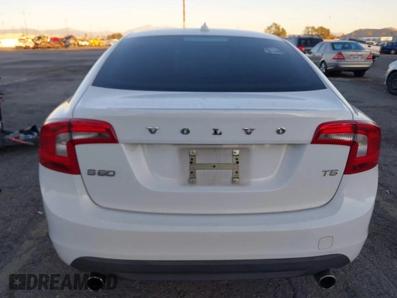 2012 Volvo S60 T5 z VIN YV1622FS7C2041060, wystawiony jako IAAI lot #41319044 z przebiegiem Nie podano mil oraz . Historia ofert i sprzedaży dostępna na DreamBid. Obrazek 16.