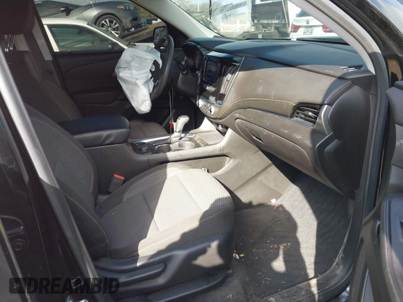 2020 Chevrolet Traverse LS with VIN 1GNEVFKW3LJ142005, listed as a IAAI auction lot 41668021 with 30,903 mi miles. Bid and sale history available at carsss.com. Image 5.