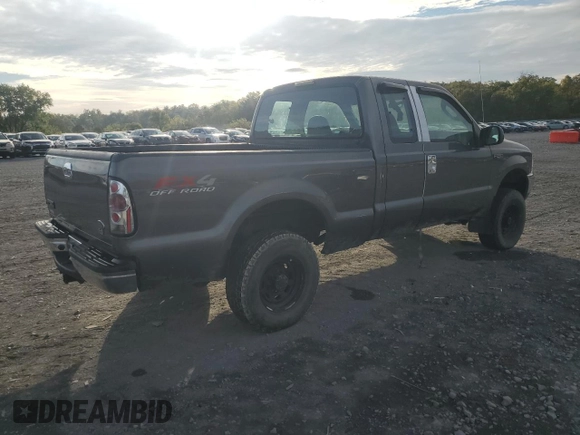 2004 Ford Super Duty F-250 XL with VIN 1FTNX21L74EB30467, listed as a Copart auction lot 72428484 with 115,177 mi miles and Clean Title. Bid and sale history available at carsss.com. Image 3.