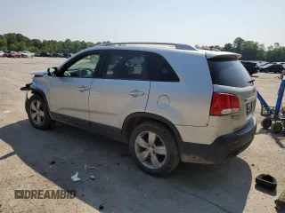 2013 Kia Sorento EX с VIN 5XYKU4A62DG373984, выставлен на аукционе Copart как лот 60425795 с пробегом 180 007 миль миль и Списание • Salvage title. История ставок и продаж доступна на DreamBid. Изображение 2.
