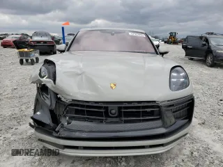 2023 Porsche Macan GTS z VIN WP1AF2A51PLB56631, wystawiony jako Copart lot #47522995 z przebiegiem 31 603 mil mil oraz Szkoda całkowita • Salvage title. Historia ofert i sprzedaży dostępna na DreamBid. Obrazek 5.