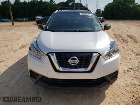2018 Nissan Kicks SV with VIN 3N1CP5CU3JL511892, listed as a Copart auction lot 57260555 with 71,305 mi miles and Salvage title. Bid and sale history available at DreamBid. Image 5.
