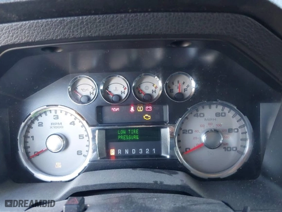 2009 Ford Super Duty F-250 SRW XL with VIN 1FTSW21539EA80214, listed as a IAAI auction lot 41601017 with 253,653 mi miles. Bid and sale history available at carsss.com. Image 7.