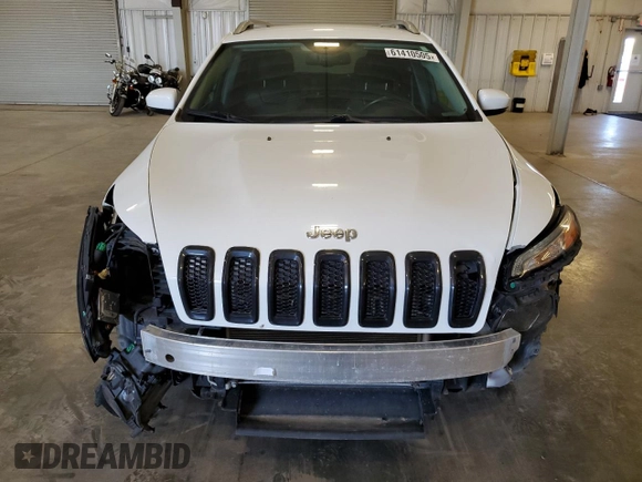 2017 Jeep Cherokee Latitude z VIN 1C4PJMCS3HW649008, wystawiony jako Copart lot #61410505 z przebiegiem 112 496 mil mil oraz Szkoda całkowita • Salvage title. Historia ofert i sprzedaży dostępna na DreamBid. Obrazek 5.