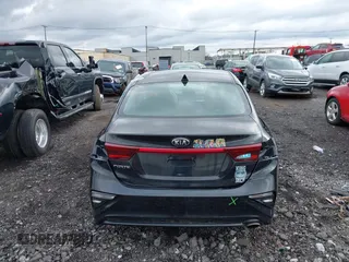 2020 Kia Forte LXS with VIN 3KPF24AD7LE168257, listed as a IAAI auction lot 41946939 with 122,390 mi miles and . Bid and sale history available at carsss.com. Image 16.