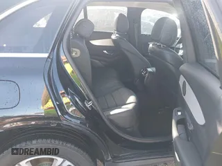 2022 Mercedes-Benz GLC 300 with VIN W1N0G8DB7NV394945, listed as a IAAI auction lot 42060999 with 17,332 mi miles and . Bid and sale history available at DreamBid. Image 8.