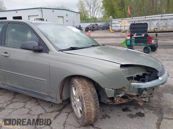 2005 Chevrolet Malibu Maxx LS z VIN 1G1ZT62805F185667, wystawiony jako IAAI lot #42201296 z przebiegiem 190 893 mil mil oraz . Historia ofert i sprzedaży dostępna na DreamBid. Obrazek 13.