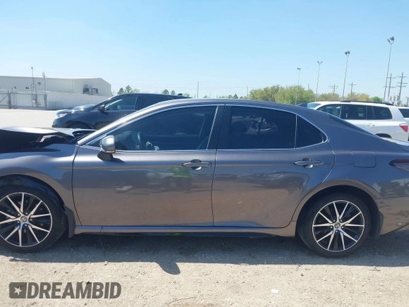 2023 Toyota Camry SE z VIN 4T1G11AK3PU735202, wystawiony jako IAAI lot #41874542 z przebiegiem 54 708 mil mil oraz . Historia ofert i sprzedaży dostępna na DreamBid. Obrazek 15.