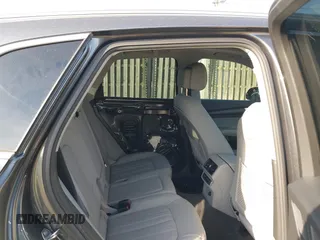 2022 Audi Q5 S line Premium z VIN WA1GAAFY0N2140330, wystawiony jako IAAI lot #41756318 z przebiegiem 39 165 mil mil oraz . Historia ofert i sprzedaży dostępna na DreamBid. Obrazek 8.