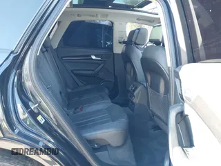 2020 Audi Q5 Premium Plus with VIN WA1BNAFY3L2071645, listed as a IAAI auction lot 40912823 with 86,114 mi miles. Bid and sale history available at carsss.com. Image 8.