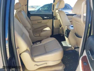 2008 Chevrolet Suburban LT w/3LT with VIN 3GNFC16088G207846, listed as a IAAI auction lot 41483605 with 184,709 mi miles. Bid and sale history available at carsss.com. Image 8.
