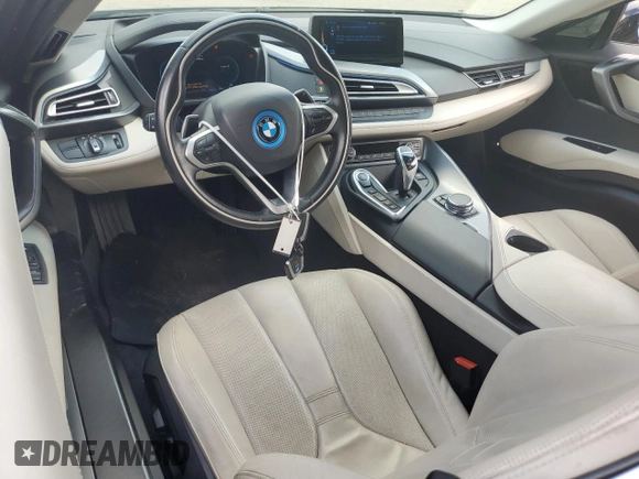 2016 BMW i8 z VIN WBY2Z2C53GV675984, wystawiony jako Copart lot #68881064 z przebiegiem 49 839 mil mil oraz Szkoda całkowita • Salvage title. Historia ofert i sprzedaży dostępna na DreamBid. Obrazek 8.