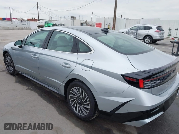 2024 Hyundai Sonata Hybrid Limited with VIN KMHL54JJ4RA088051, listed as a IAAI auction lot 42105893 with 12,134 mi miles. Bid and sale history available at carsss.com. Image 3.