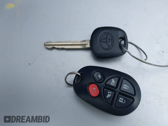 2013 Toyota Sienna XLE AAS with VIN 5TDYK3DC5DS405535, listed as a IAAI auction lot 42348931 with 186,177 mi miles and . Bid and sale history available at DreamBid. Image 11.