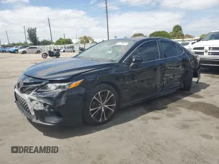 2020 Toyota Camry SE z VIN 4T1G11AK5LU378678, wystawiony jako Copart lot #54168605 z przebiegiem 124 401 mil mil oraz Nie do naprawy • Non repairable. Historia ofert i sprzedaży dostępna na DreamBid. Obrazek 1.