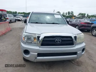2006 Toyota Tacoma z VIN 5TETX22N26Z178272, wystawiony jako IAAI lot #42359672 z przebiegiem 414 561 mil mil oraz . Historia ofert i sprzedaży dostępna na DreamBid. Obrazek 12.