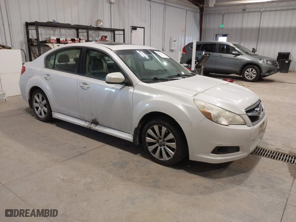 2011 Subaru Legacy 2.5i Ltd Pwr Moon with VIN 4S3BMCK69B3260379, listed as a IAAI auction lot 41822350 with 256,415 mi miles. Bid and sale history available at carsss.com. Image 1.