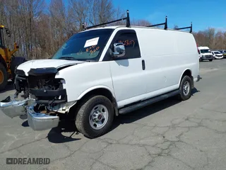 2014 GMC Savana Cargo Van with VIN 1GTW7FCAXE1915419, listed as a IAAI auction lot 41825607 with 154,375 mi miles. Bid and sale history available at carsss.com. Image 19.