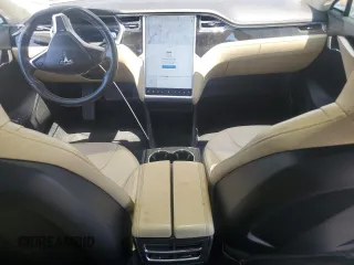 2013 Tesla Model S с VIN 5YJSA1DG5DFP03667, выставлен на аукционе Copart как лот 57685985 с пробегом 87 146 миль миль и Чистый • Clean title. История ставок и продаж доступна на DreamBid. Изображение 8.
