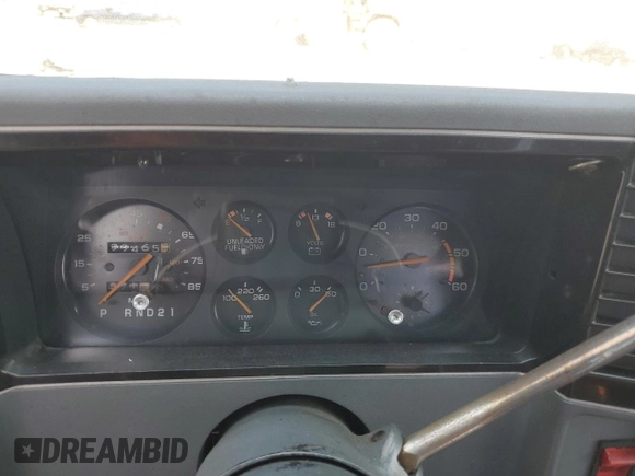 1987 Chevrolet El Camino z VIN 3GCCW80H1HS900796, wystawiony jako Copart lot #69008804 z przebiegiem 99 465 mil mil oraz Czysty tytuł • Clean title. Historia ofert i sprzedaży dostępna na DreamBid. Obrazek 9.