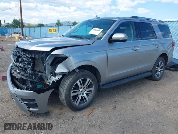 2024 Ford Expedition Limited z VIN 1FMJU2A82REA47518, wystawiony jako IAAI lot #42722089 z przebiegiem 50 101 mil mil oraz . Historia ofert i sprzedaży dostępna na DreamBid. Obrazek 2.