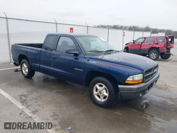 2002 Dodge Dakota with VIN 1B7GL12X32S626025, listed as a IAAI auction lot 41546565 with 269,061 mi miles and . Bid and sale history available at carsss.com. Image 1.
