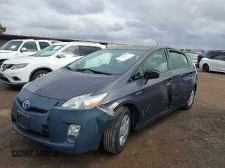2010 Toyota Prius II with VIN JTDKN3DU8A0205933, listed as a IAAI auction lot 41741426 with 112,097 mi miles. Bid and sale history available at carsss.com. Image 6.