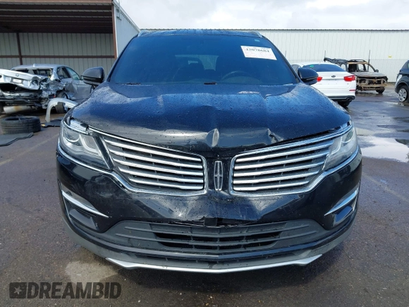 2016 Lincoln MKC Reserve with VIN 5LMCJ3C9XGUJ03119, listed as a IAAI auction lot 42078684 with 93,711 mi miles and . Bid and sale history available at DreamBid. Image 12.