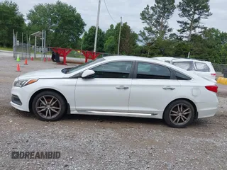 2015 Hyundai Sonata Sport with VIN 5NPE34AB1FH193503, listed as a IAAI auction lot 42195408 with 117,677 mi miles and . Bid and sale history available at carsss.com. Image 14.
