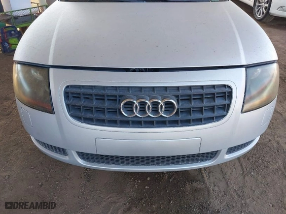 2004 Audi TT with VIN TRUSC28N341019675, listed as a IAAI auction lot 41445816 with 227,037 mi miles. Bid and sale history available at carsss.com. Image 6.